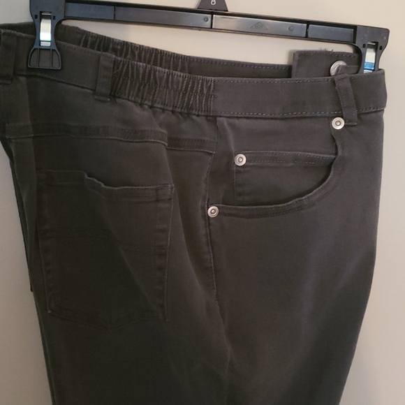 Alia grey denim pants - Picture 3 of 4